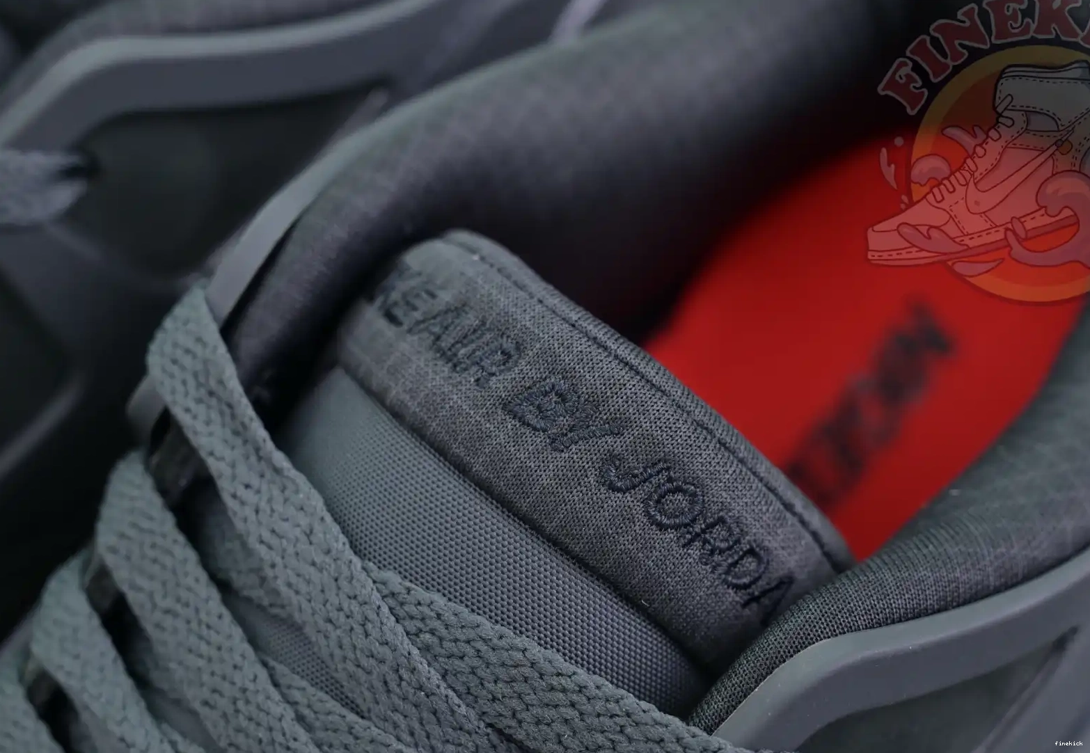 Nigel Jordan RM Sylvester Air SP 4 Jordan x “Anthracite” 0426
